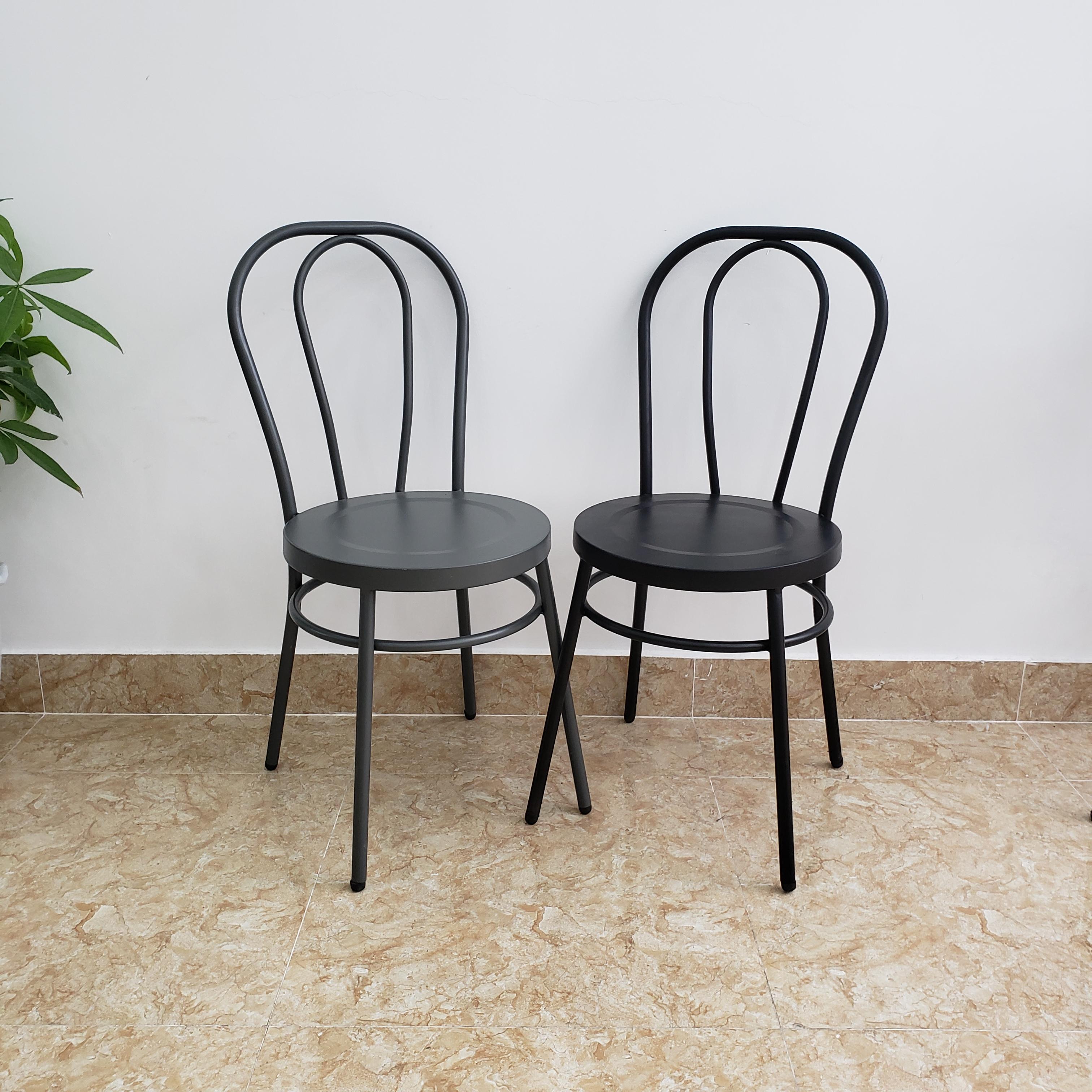 Ghế Thonet mặt sắt